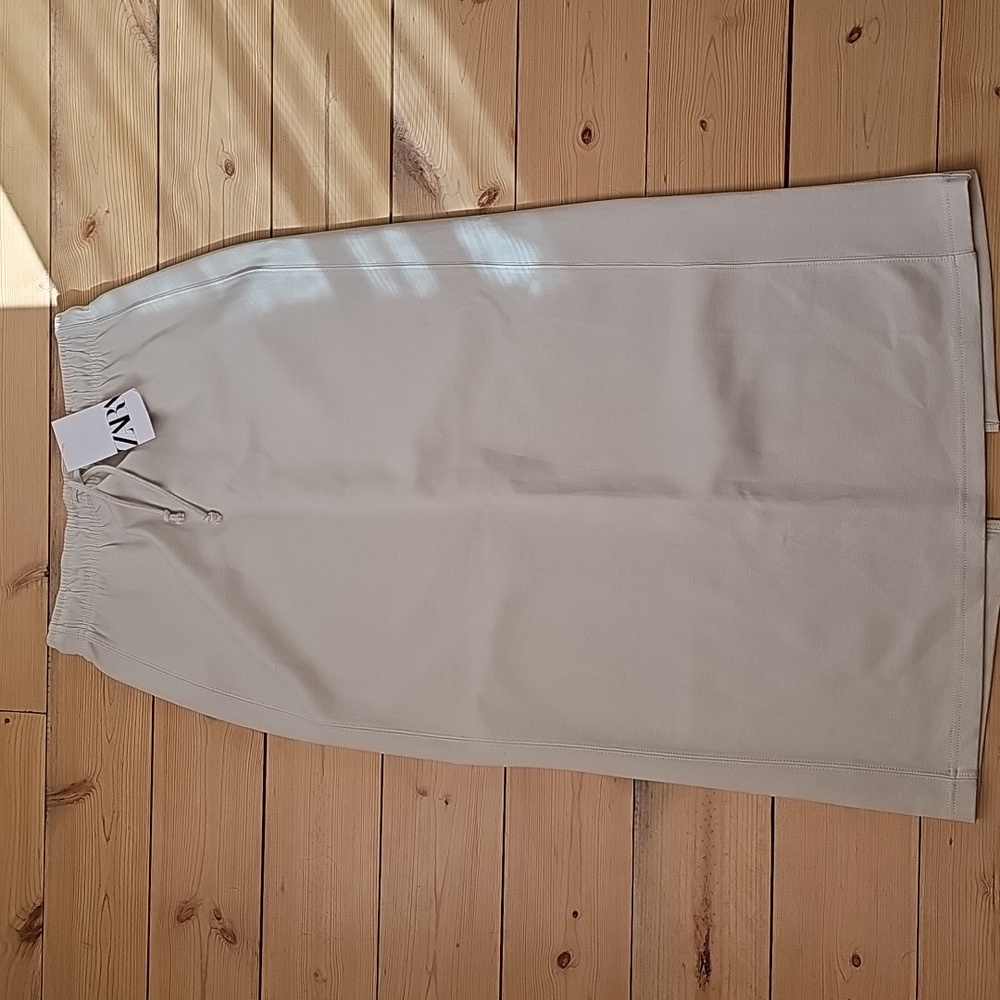 Zara Cream Sweat Skirt